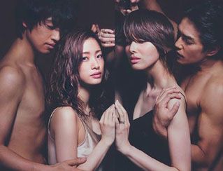 進(jìn)球如麻、奮力拼搏的女孩(全集)